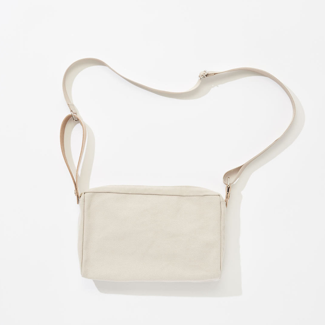 ショルダーポーチ